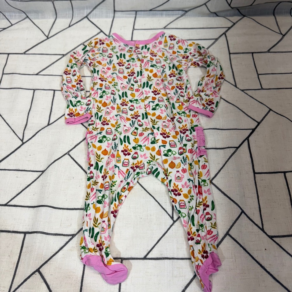Magnetic Me Footie Sleeper 0-3M White Pink Vegetable Print Ruffle Magnetic Close